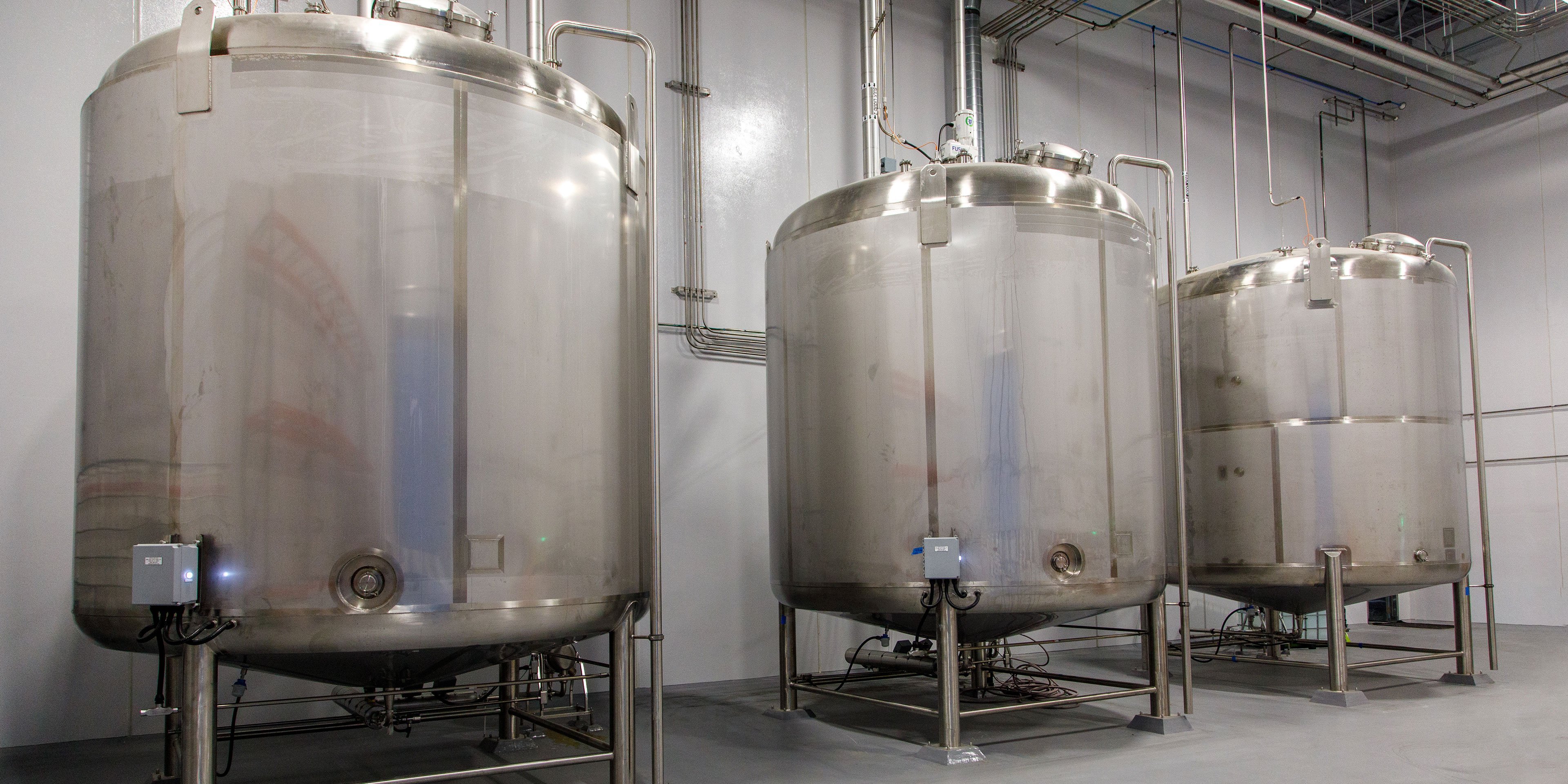 Major liquid holding tanks