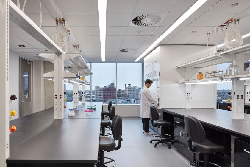 Lab bench