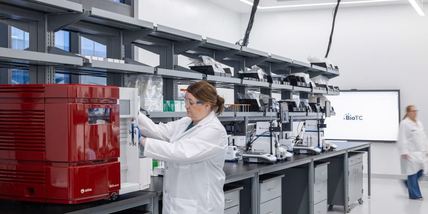 Benchtop chromatography to perform purification steps in biotech training center.